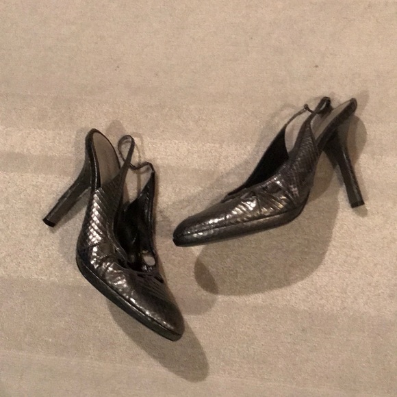 nine west pewter heels